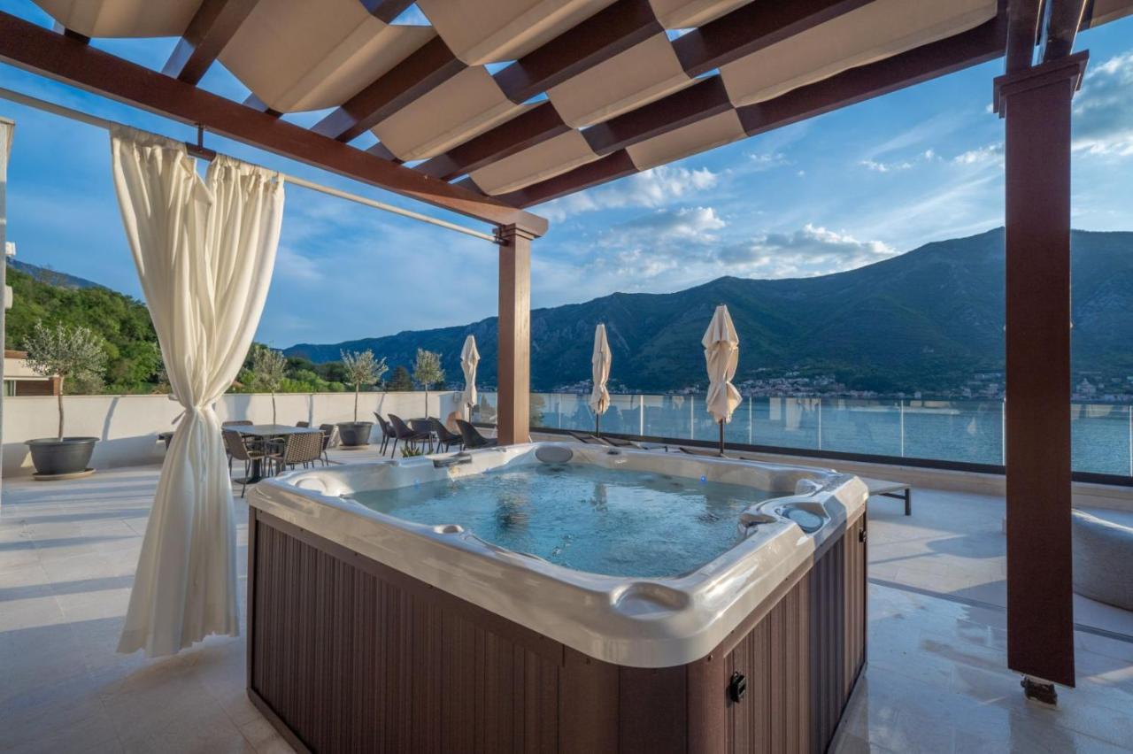 Boutique Hotel R Palazzo Kotor Exterior foto